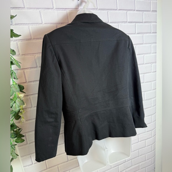 Tahari Arthur S. Levine Women's black Blazer - Size 12 - Picture 4 of 10